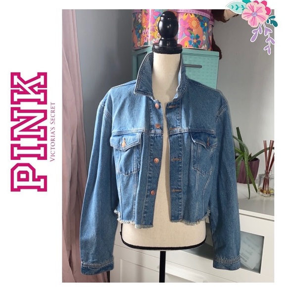 NEW ♥️  PINK VICTORIA’S SECRET ♥️ Cropped Oversized Denim Jacket ♥️  M - Picture 2 of 16